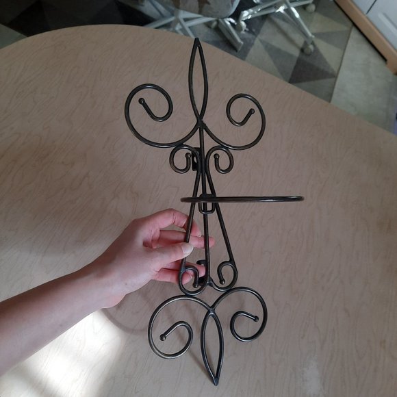 Vintage Wrought Iron Large Ornate Scroll Wall Sconce with holder - Picture 16 of 16